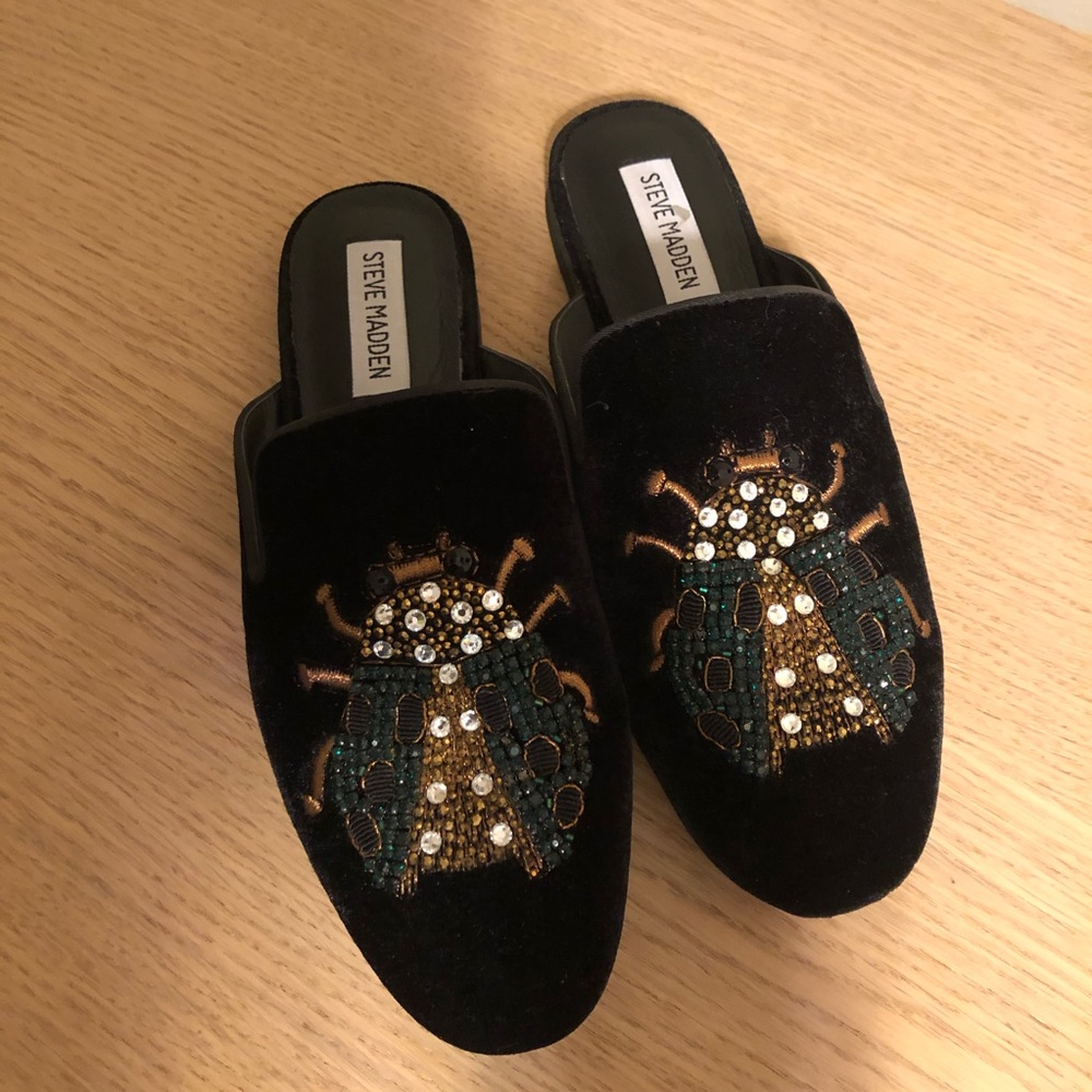 Steve Madden slides! 7.5 practically new